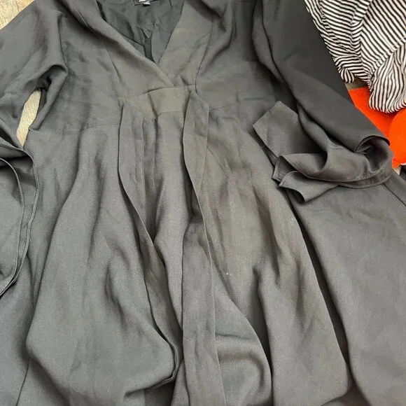 Aakaa black bat wing tie wrap dress size small - Picture 7 of 9